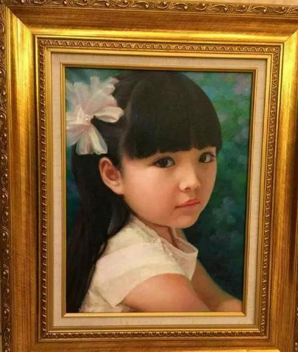 王诗龄绘画作品孔雀,王诗龄画的孔雀怎样