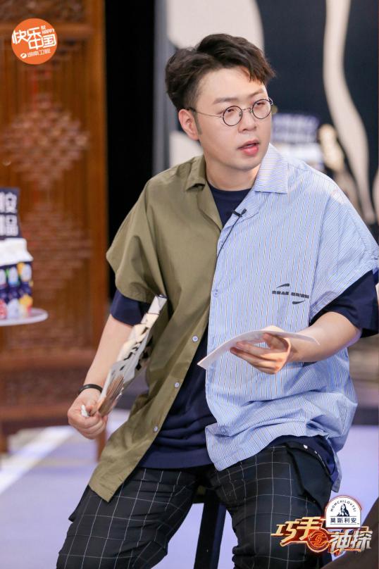 巧手神探杨颖,巧手神探杨颖假扮蜡像