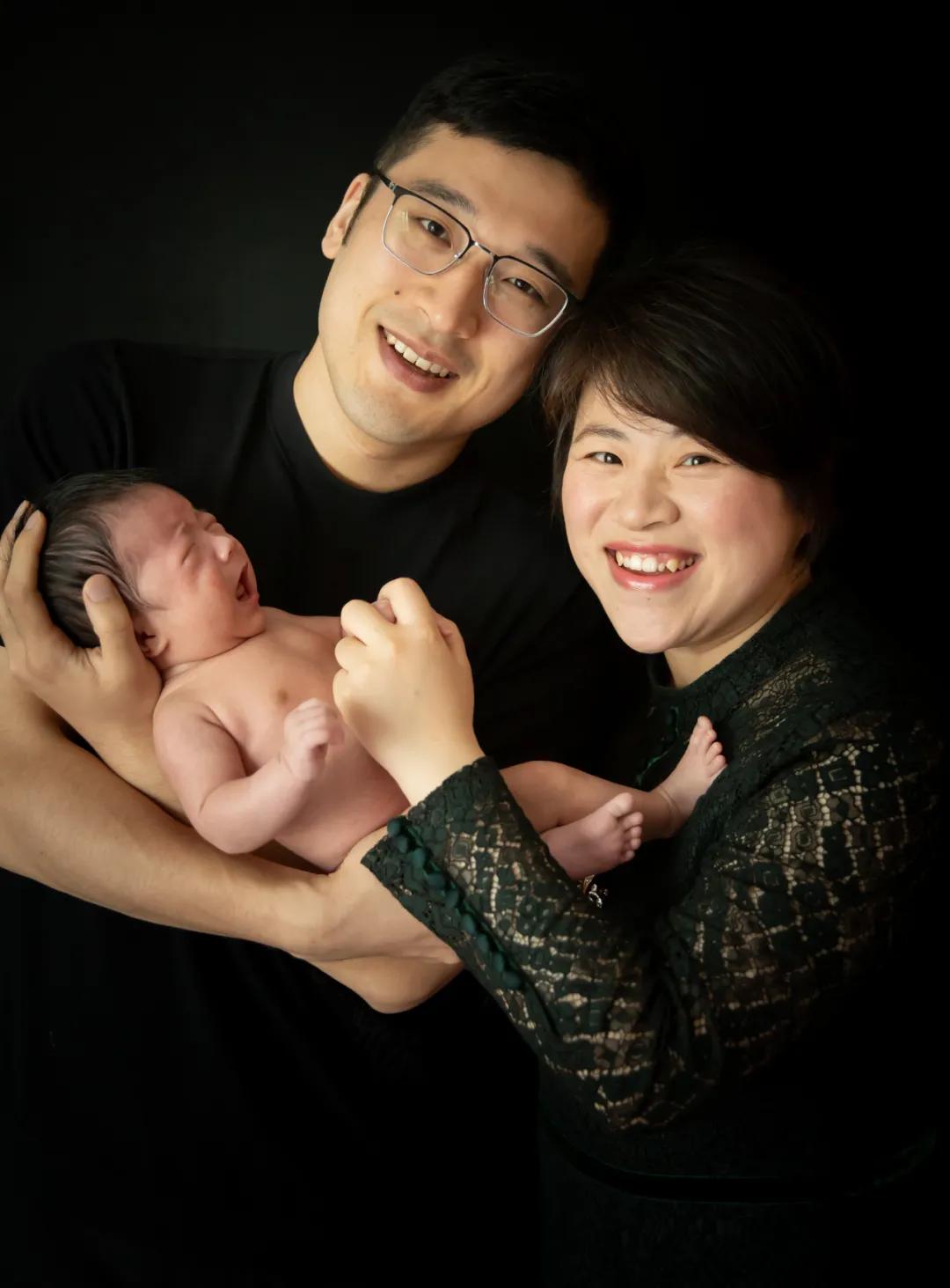 外孙百天照片,小外孙过百天