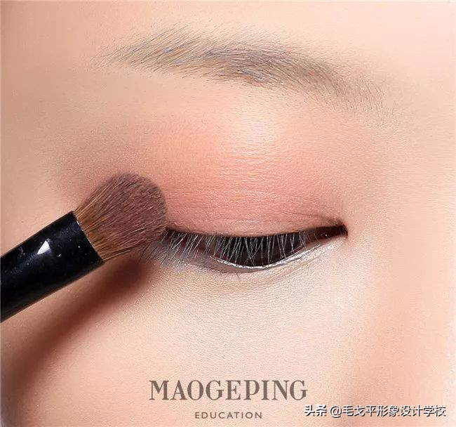 怎样画出大眼妆,如何画出大眼妆