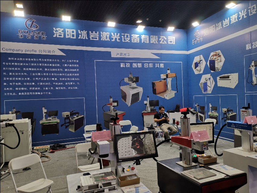 机器人会抢饭碗么,机器人真的会抢人类的饭碗吗