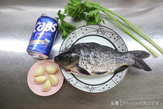 煎鱼皮怎么不会粘,煎鱼皮不破