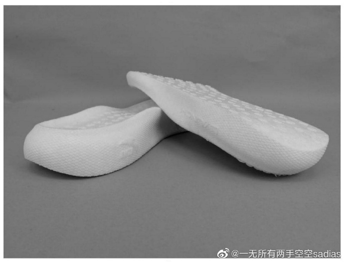 超越李宁片段,超越阿迪耐克