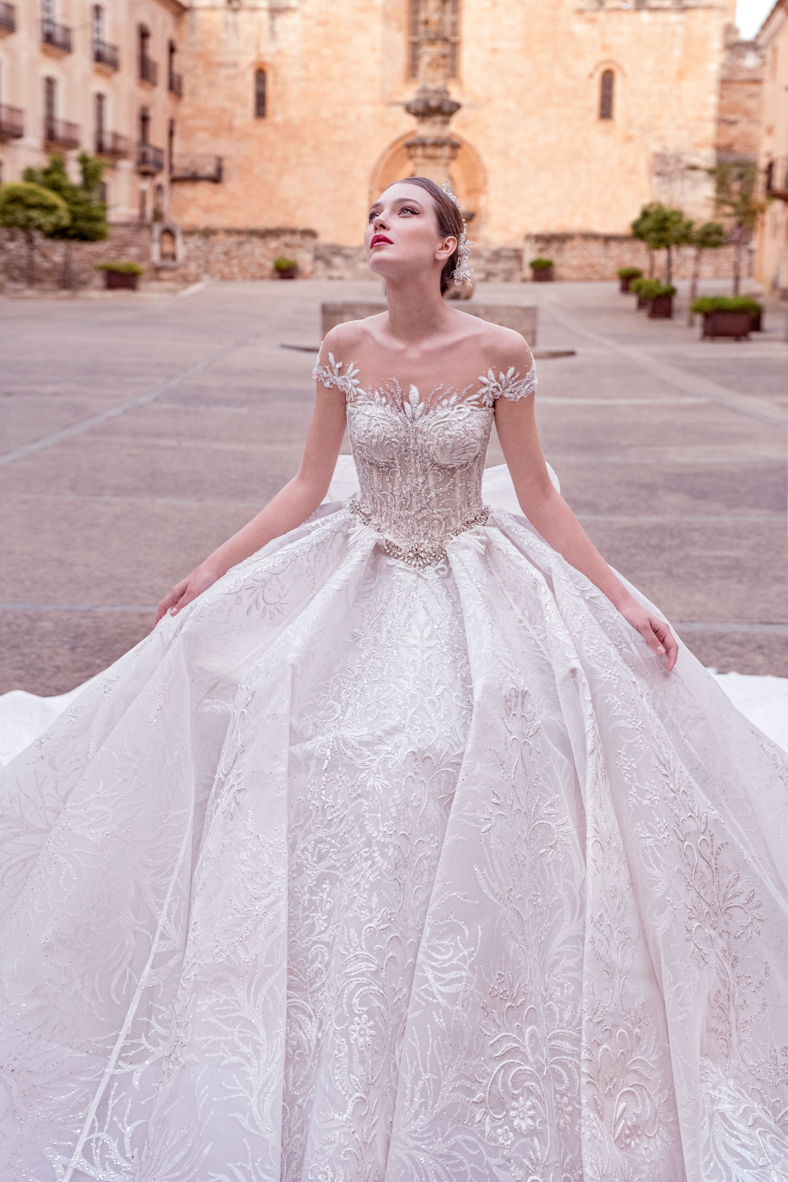 世界顶级婚纱高级定制,婚纱高级定制设计