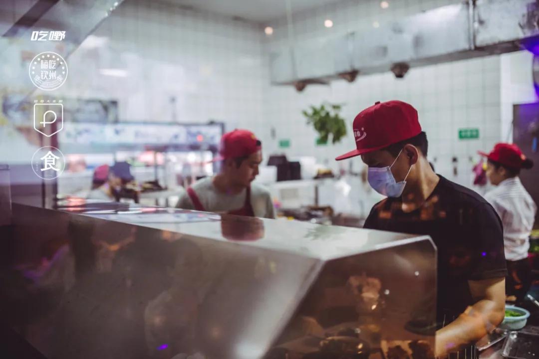 8年烧烤神店，解锁吃烧烤“新境界”