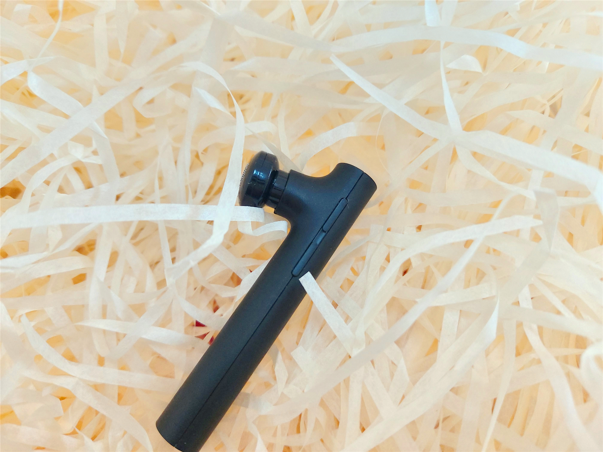 小米蓝牙耳机青春版和普通版对比,小米蓝牙耳机青春版与旗舰