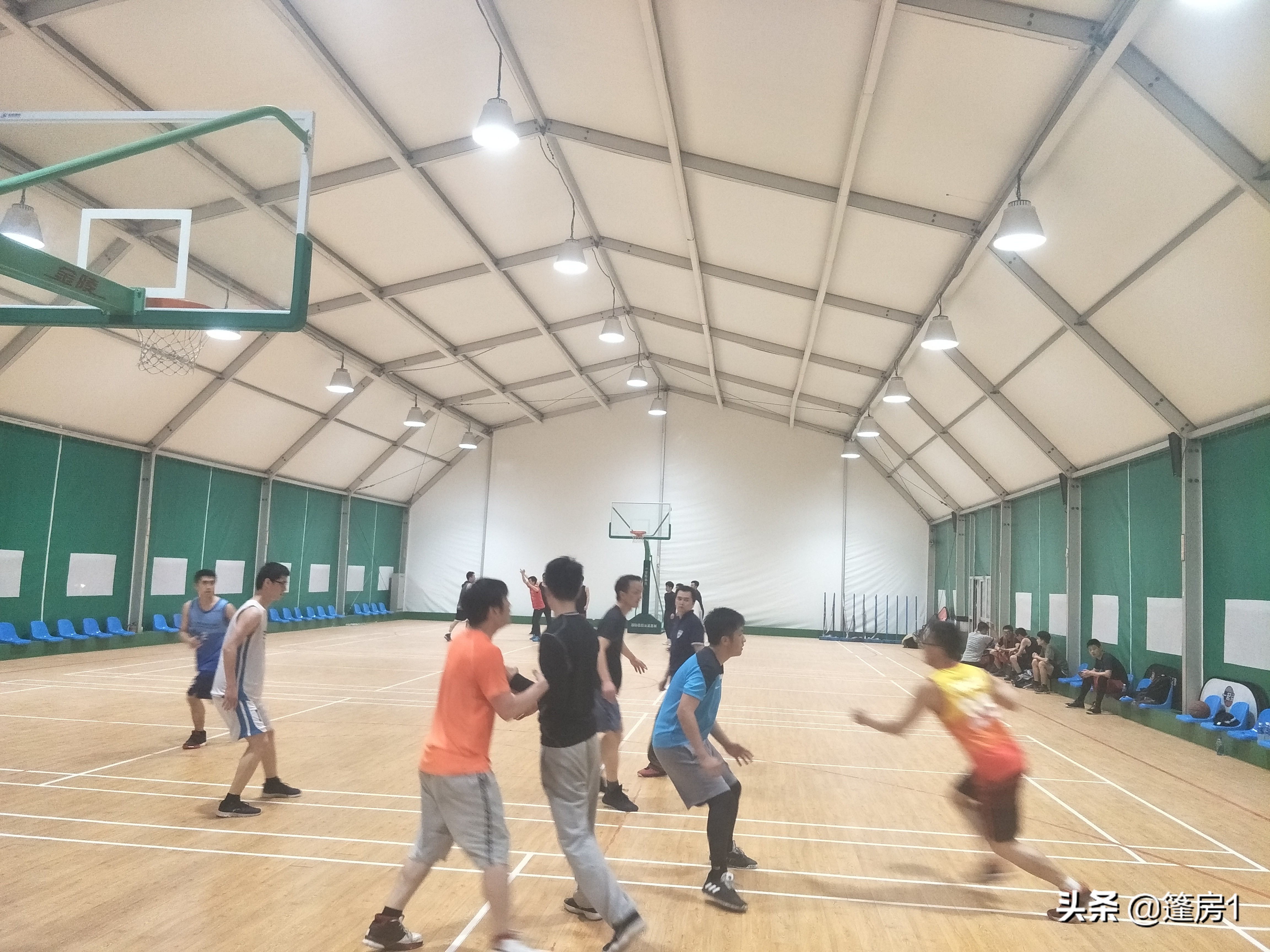 上海人气最好的室内篮球馆,上海哪个地方有好的露天篮球场