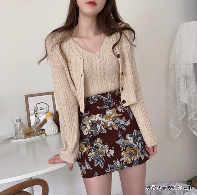 早秋气质复古穿搭一整套秋装,早秋气质秋装白色内搭