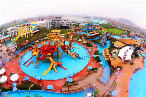 必玩景点有哪些火爆的水上乐园,旅游最适合去的地方水上乐园