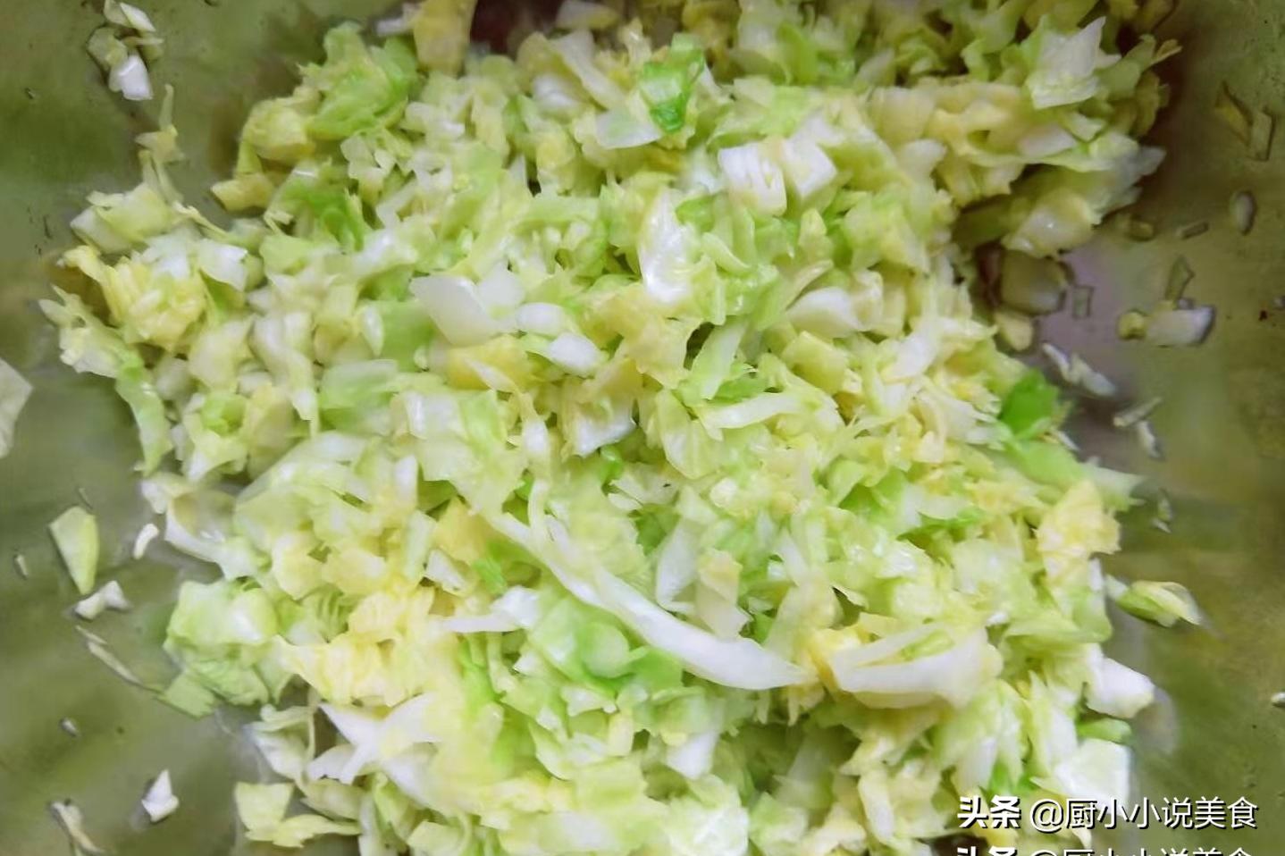 发面馅饼的面用啥和出来又软又暄,馅饼的做法怎么和面不醒面