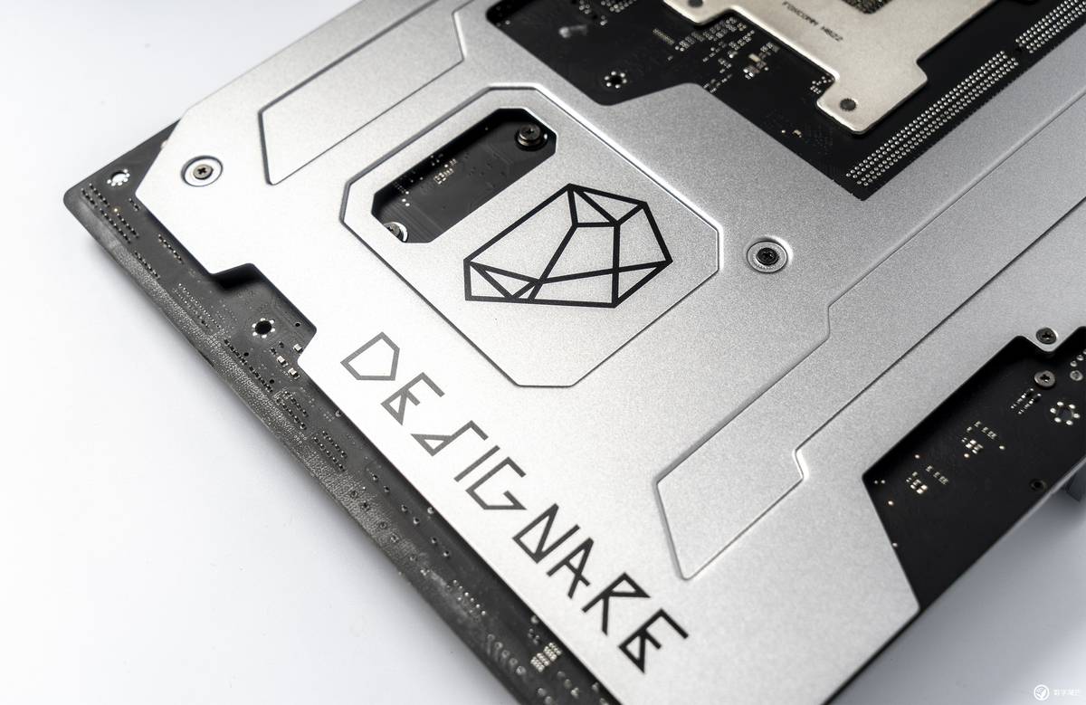 256内存黑苹果,苹果12大型翻车视频