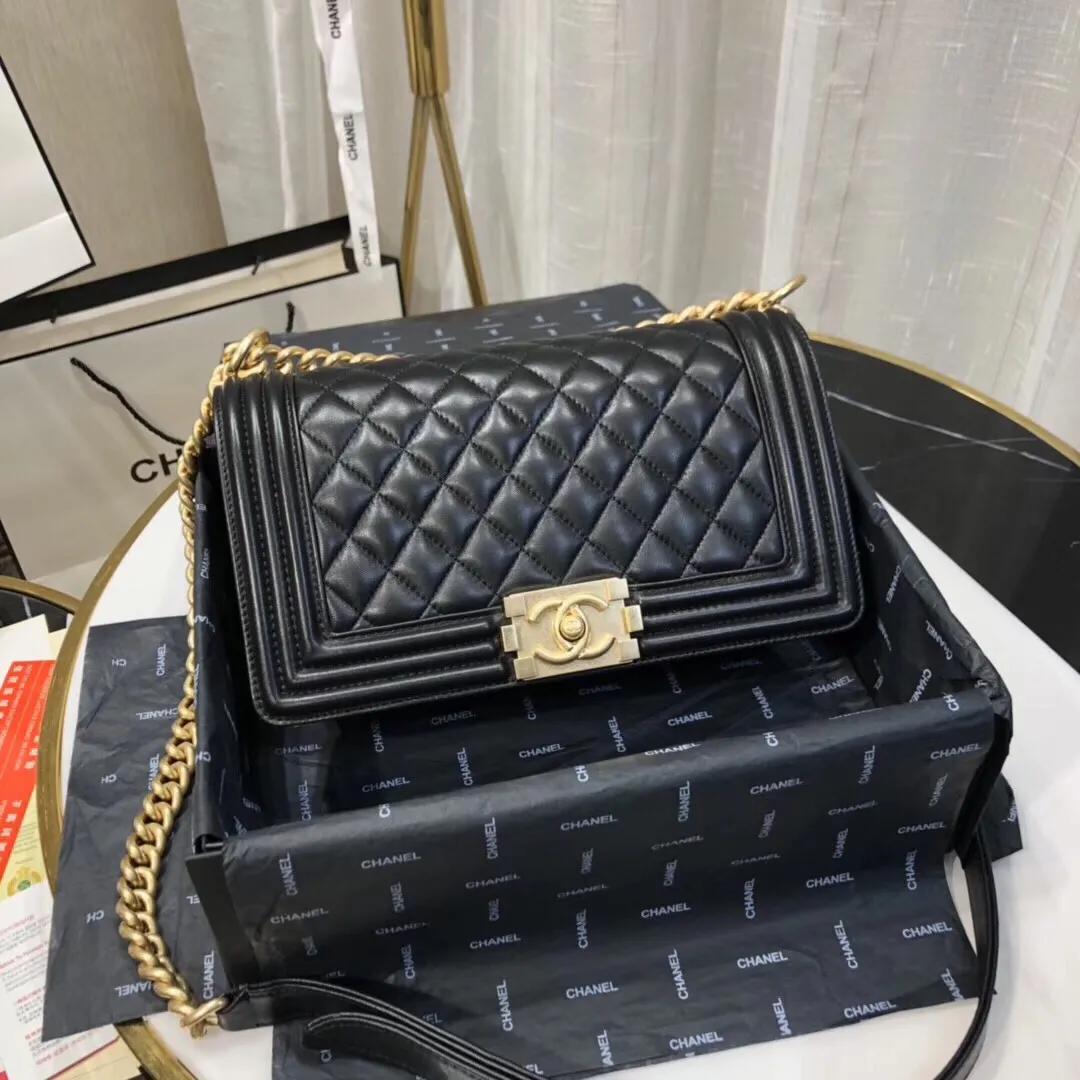 广州奢侈包包一手货源,广州桂花岗皮具市场包包