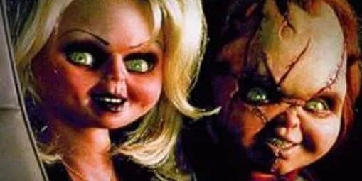 他来了他来了带着快递走来了,他来了他来了戴着墨镜