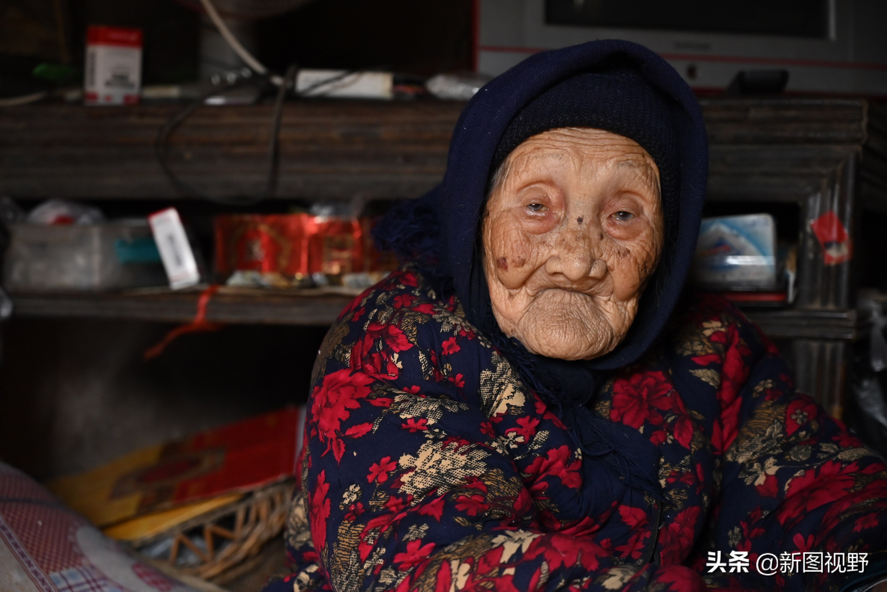 104岁老人，脾气很特别，会用土方免费治病，60多年治愈患者无数