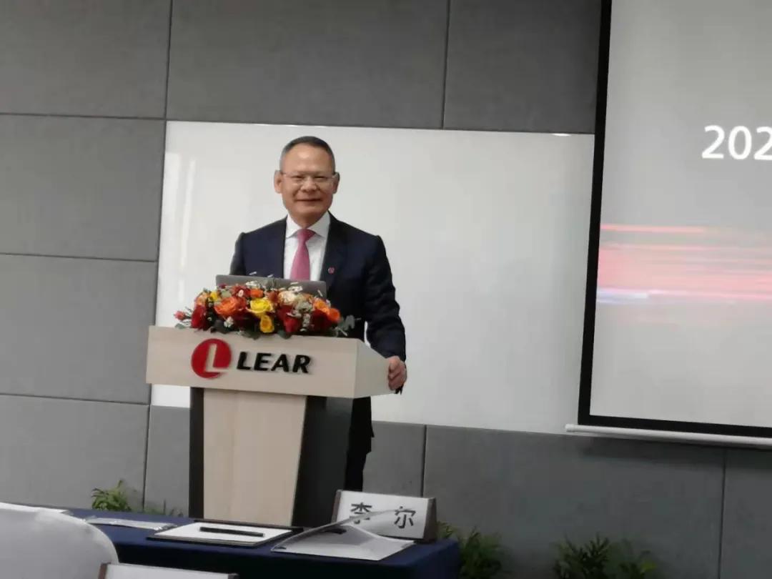 守望相助彼此成全,守望相助的内容及意义