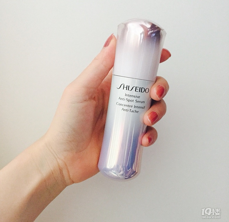 修复皮肤护肤精华推荐,精华有哪一款可以抗老美白的效果