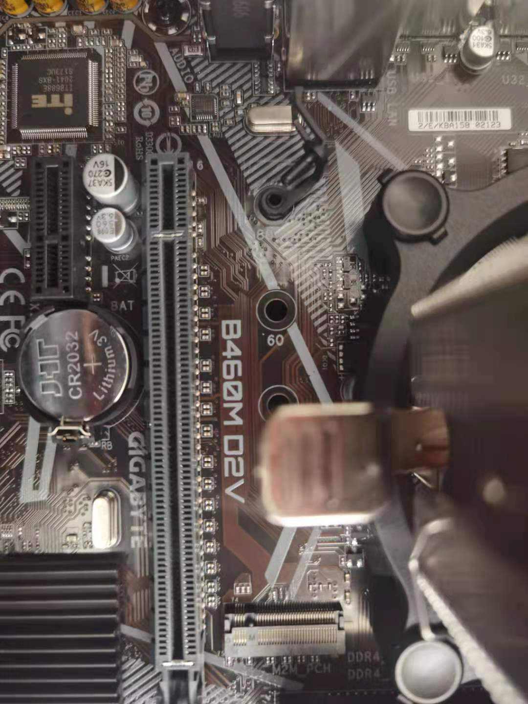 如何安装固态硬盘详细教程,刚安装的固态硬盘怎么使用教程