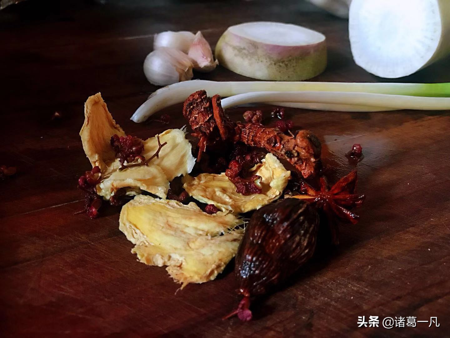 生排骨有一股腥臭味是什么原因,排骨放久了有腥臭味怎么去除