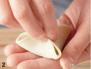 教你包水饺调馅,包猫耳朵水饺手法视频