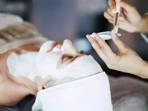 去黑头到底是真是假,有没有去黑头一劳永逸的方法