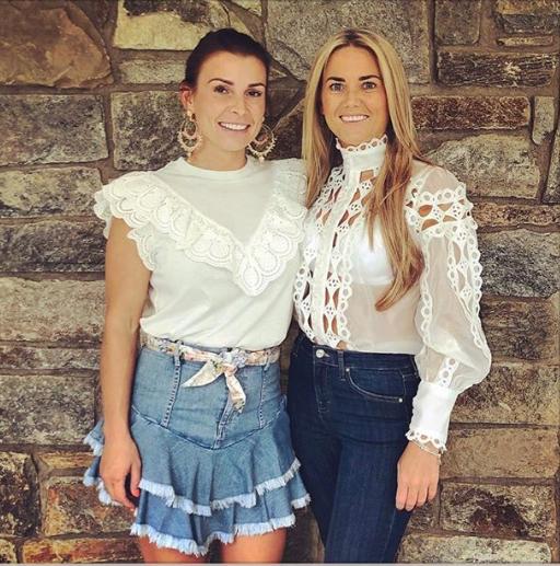 足球星鲁尼妻子生四胎身材不变，衣品智商一样高，用计抓心机闺蜜