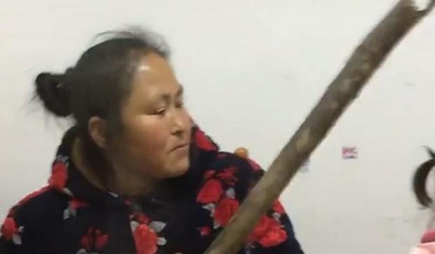 硬核奶奶打孩子,硬核奶奶后续