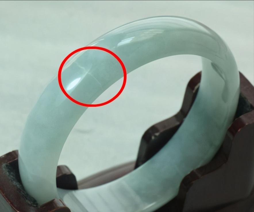 翡翠手镯怎么选比较好,翡翠手镯如何挑种水