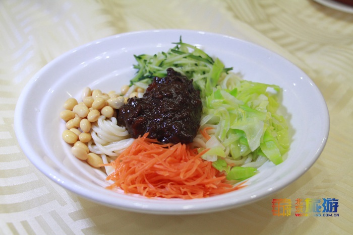 北京旅游网专访香山公园园长齐志坚、研究室主任王柯：“红绿”香山，四季皆景！