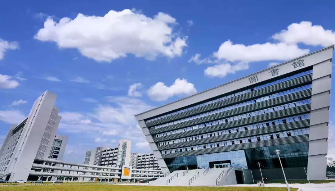 春暖花开是一年中最美丽的季节,春暖花开的季节享受大自然的美景