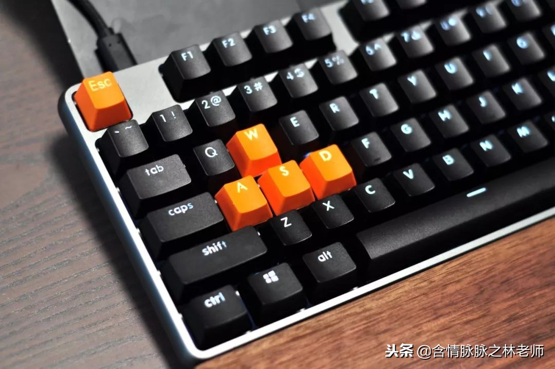 红轴正刻机械键盘,悦米红轴机械键盘