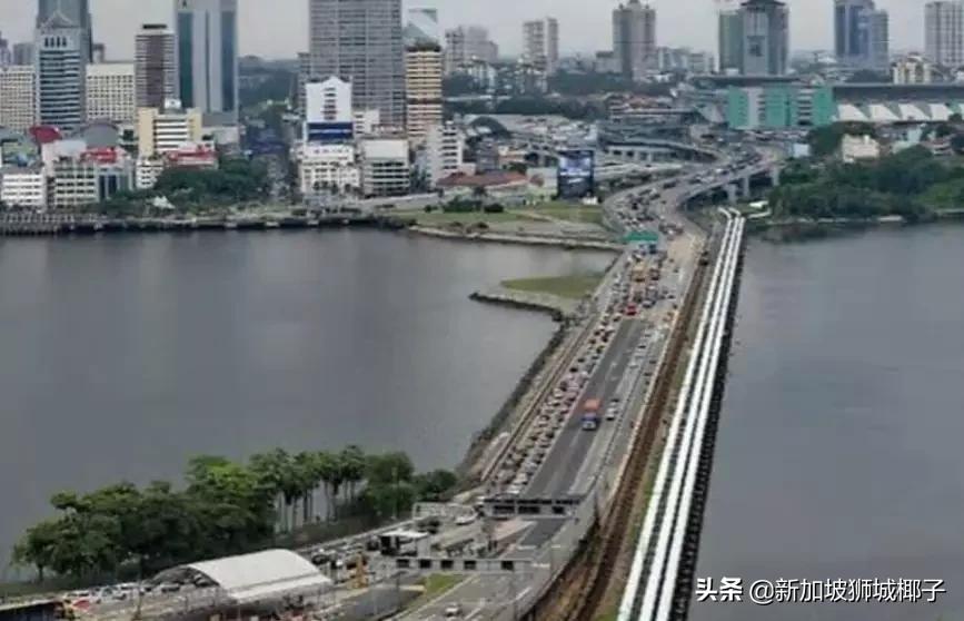 新马大堵车,新马关口堵车