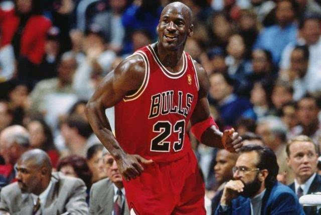 篮球之神迈克尔乔丹滞空,迈克尔乔丹绝杀时刻