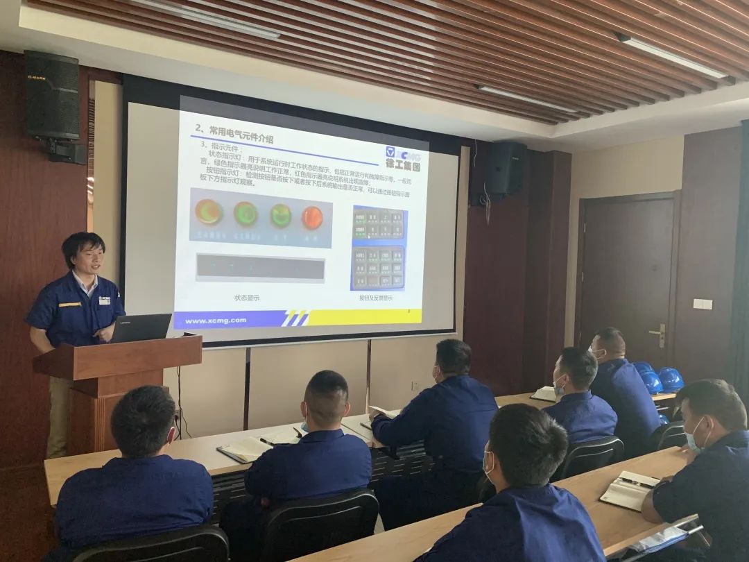 紧扣实战夯基础，苦练本领促提升--徐州市消防救援支队举高消防车驾驶员培训纪实