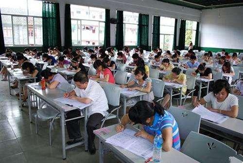 我太难了公务员原视频,江苏公务员省考a难不难