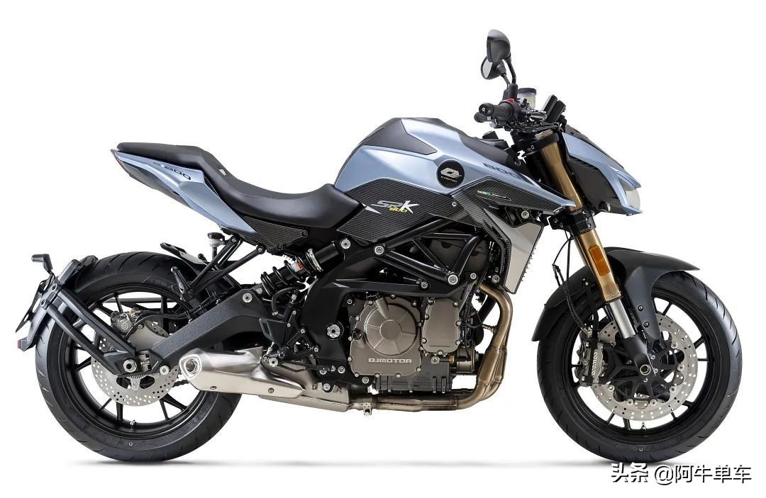 全新品牌QJMOTOR“追600”正式上市，43999元起，详细解读