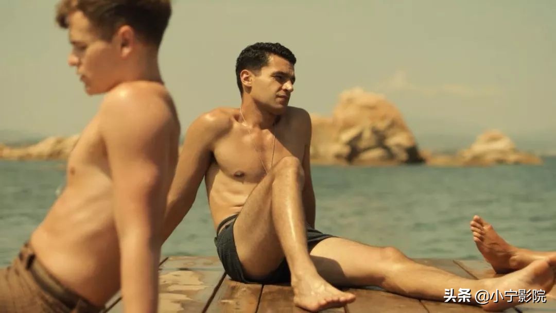 美好的肉体加上荒诞的故事，这剧简直太讽刺了