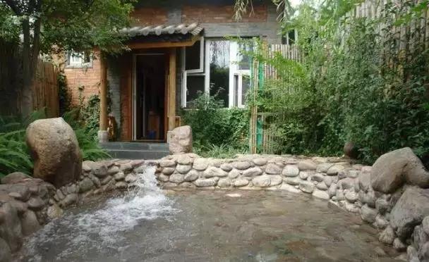 云南保山附近有哪些天然温泉,云南罗茨温泉哪家环境好又实惠