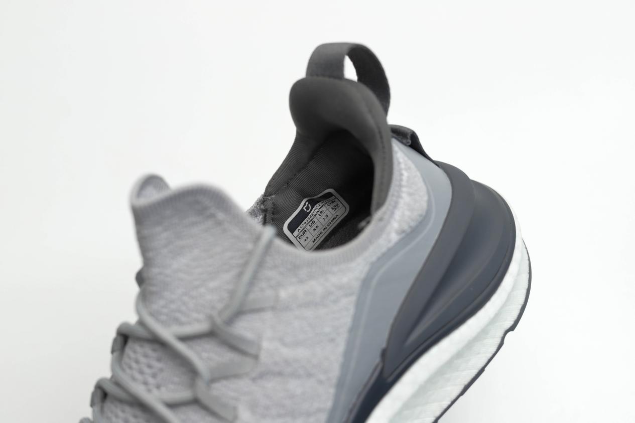 他曾是NBA第一中锋竞争者，受伤后组队詹姆斯，现在怎么样了？