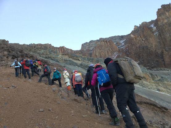 乞力马扎罗雪山冰川,住在珠穆朗玛峰山脚是什么感觉