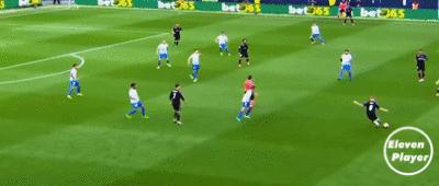 足球大师是什么,皇马中场托尼克罗斯推杆