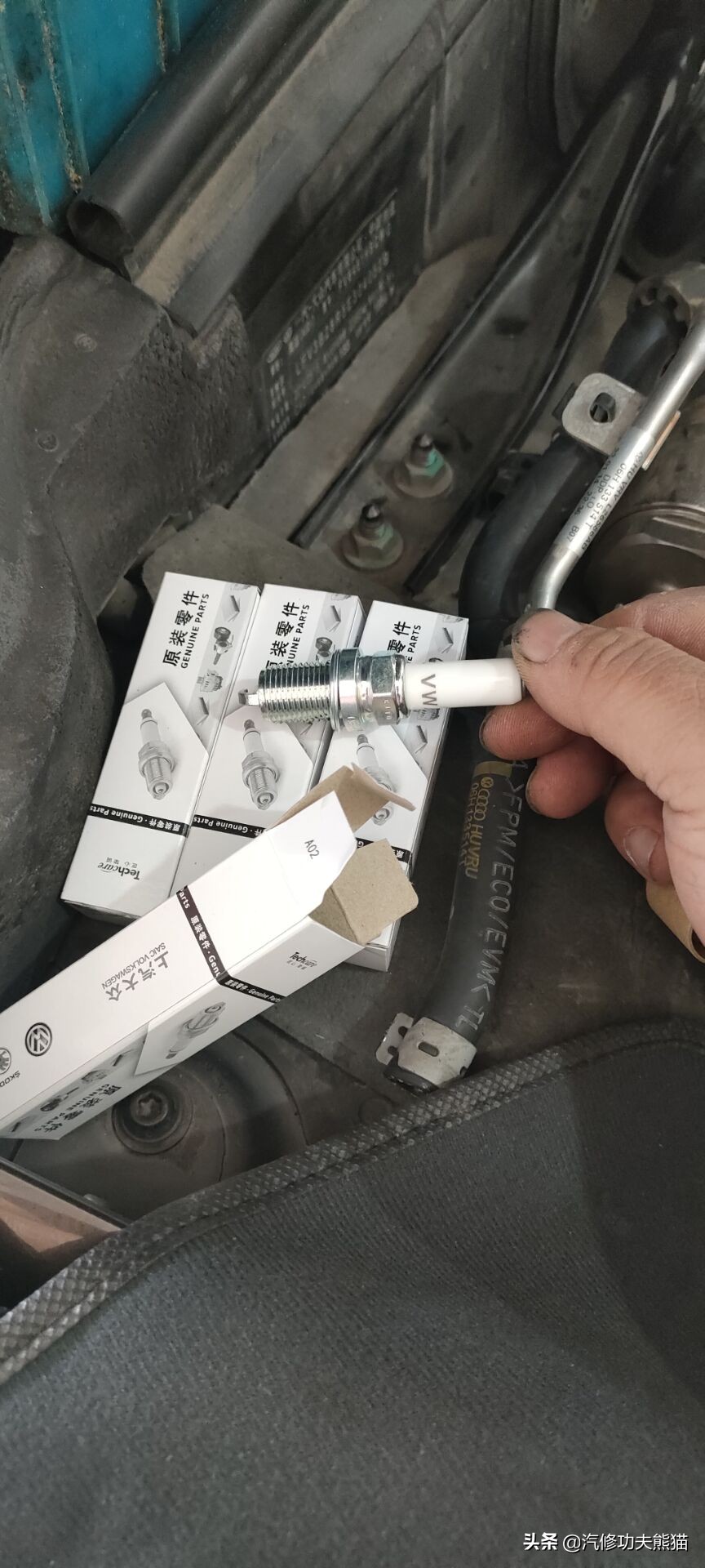 奥迪q5烧机油狂飙,奥迪q5烧机油且发动机抖动