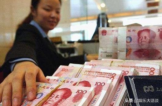 在银行取出假钞银行不承认怎么办,银行取钱取到假钞怎么办