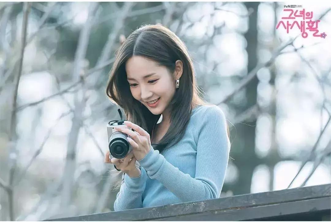 明星日常私服穿搭朴敏英,朴敏英她的私生活高甜吻戏合集