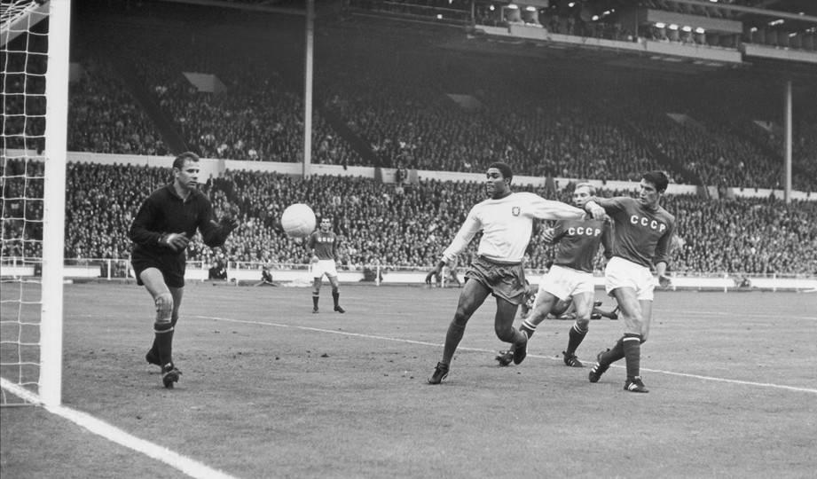 前无古人,之后也难有来者,盘点足球历史上家喻户晓的门神