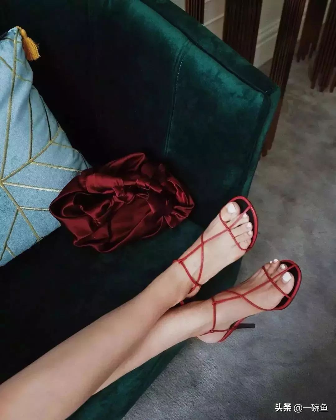 omg小白鞋推荐,omg响尾蛇慢跑鞋