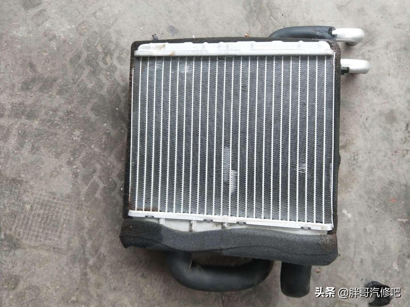 发动机高温缺水加了水又没事了,发动机高温报警防冻液都出来了