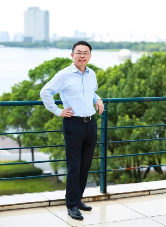 跌幅超20%，明星投资人阵容押注的创胜集团IPO首日破发