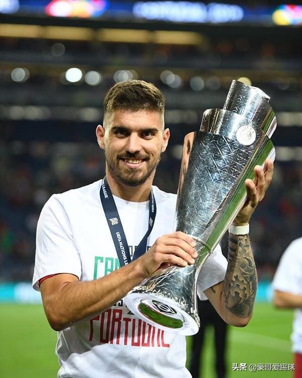 狼王鲁本内维斯,fm足球经理执教俱乐部和国家队