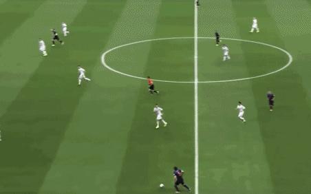 范佩西射门技术历史前几,范佩西最经典凌空抽射