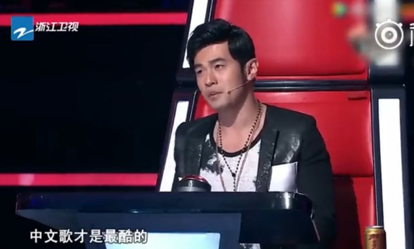 周杰伦谈夜曲一响上台领奖完整版,周杰伦领奖名场面夜曲全过程